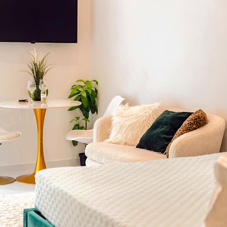 Boutique3436 Luxury Apartment Athén Kültér fotó