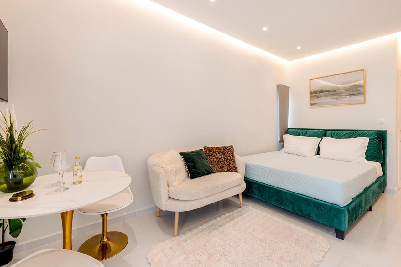 Boutique3436 Luxury Apartment Athén Kültér fotó